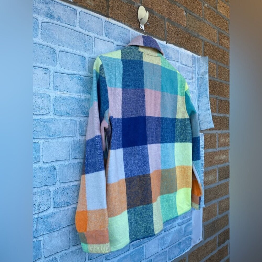 Onia multi color shacket size small - Picture 6 of 8